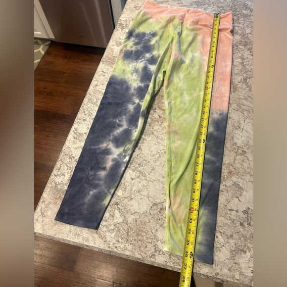 SO Tie Dye Lounge Life 7/8 Leggings Juniors Large NWT - Picture 7 of 10